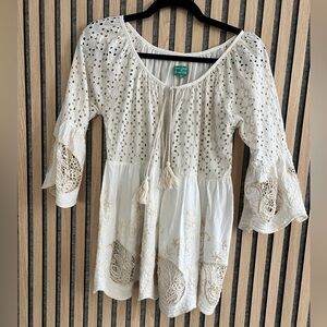 Antica Sartoria- Elegant Cream Eyelet and Lace Top tassel tie closure - Small